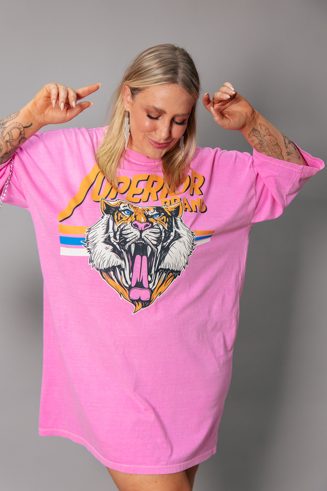 VESTIDO CAMISETÃO ROSA SUPERIOR BRAND