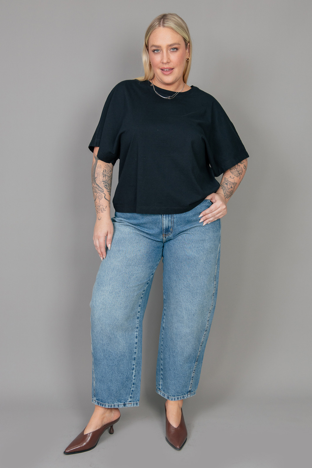 CAMISETA T-SHIRT FULLFIT PRETA BÁSICA CAMISETA T-SHIRT FULLFIT PRETA BÁSICA