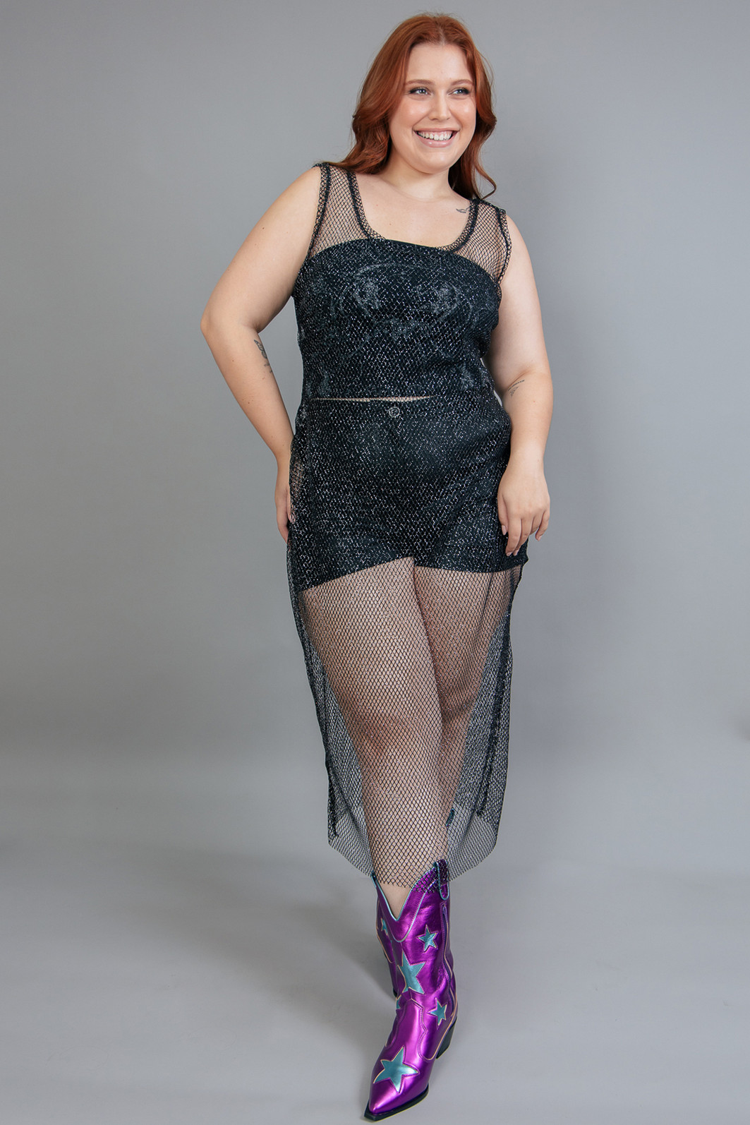 VESTIDO JUSTO DE TELA COM BRILHO VESTIDO JUSTO DE TELA COM BRILHO