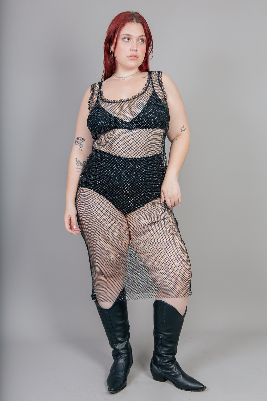 VESTIDO JUSTO DE TELA COM BRILHO VESTIDO JUSTO DE TELA COM BRILHO