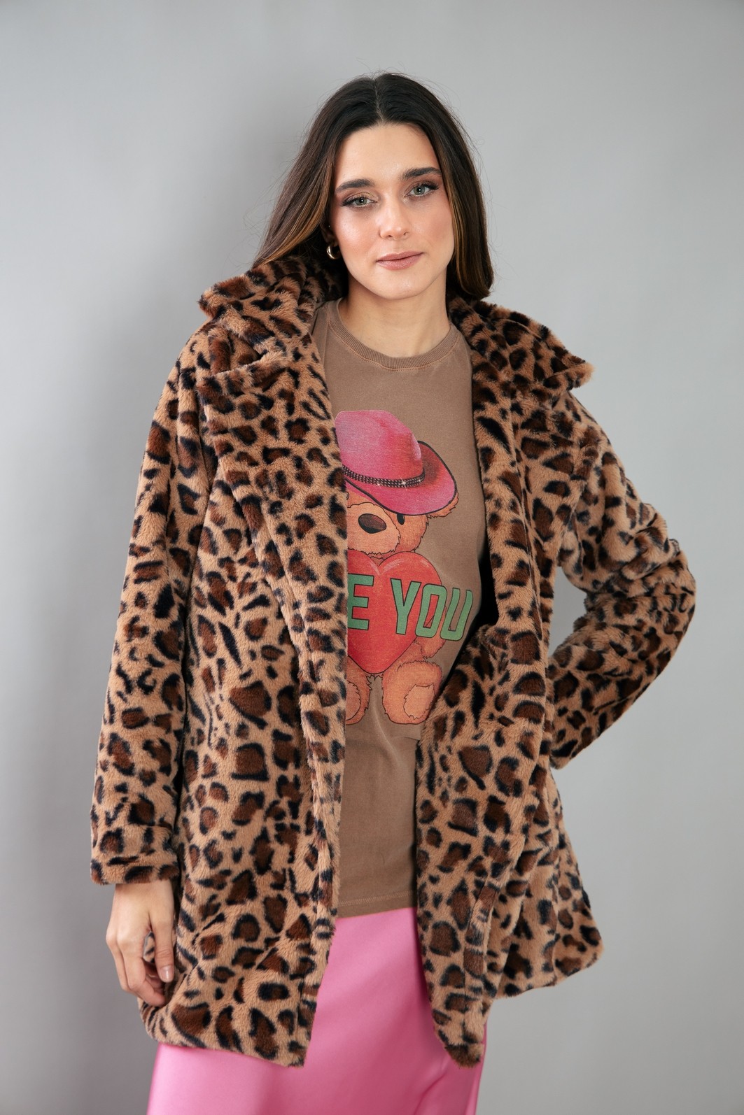 CASACO PELÚCIA ONCINHA COMPRIDO CASACO PELÚCIA ONCINHA COMPRIDO