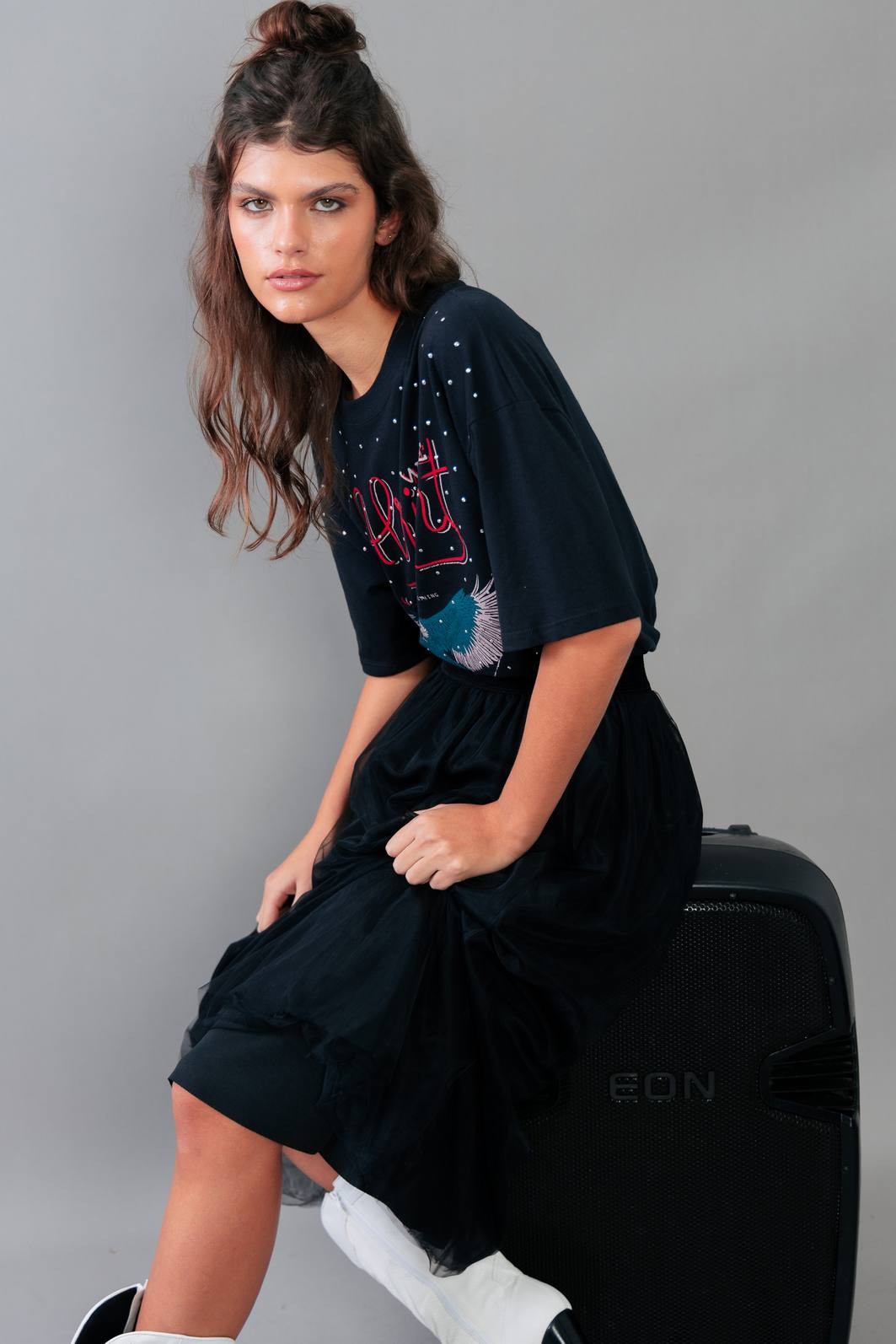 CAMISETA T-SHIRT VINTAGE PRETA COM STRASS ALRIGHT CAMISETA T-SHIRT VINTAGE PRETA COM STRASS ALRIGHT