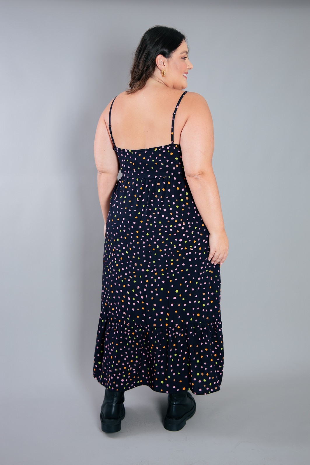 VESTIDO LONGO AMPLO DE ALCINHA POÁ COLORIDO VESTIDO LONGO AMPLO DE ALCINHA POÁ COLORIDO