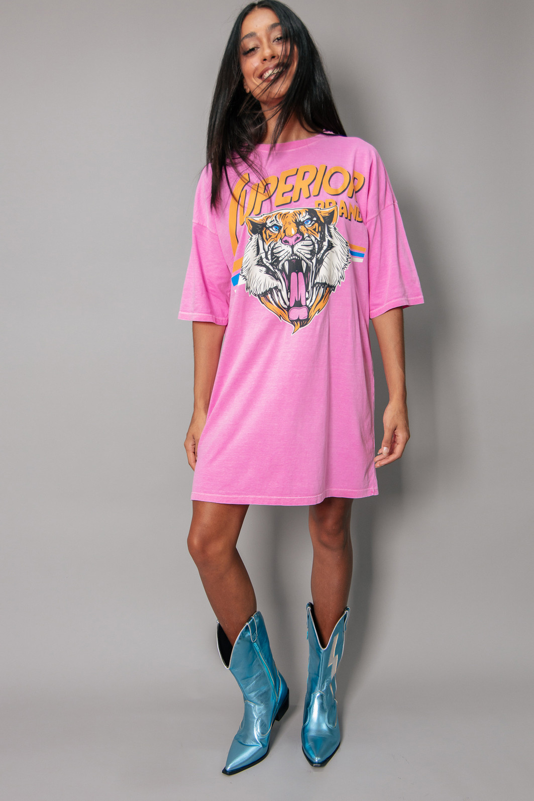 VESTIDO CAMISETÃO ROSA SUPERIOR BRAND