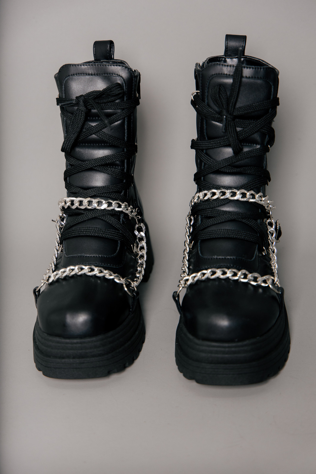 COTURNO COM FIVELAS E CORRENTES COTURNO COM FIVELAS E CORRENTES