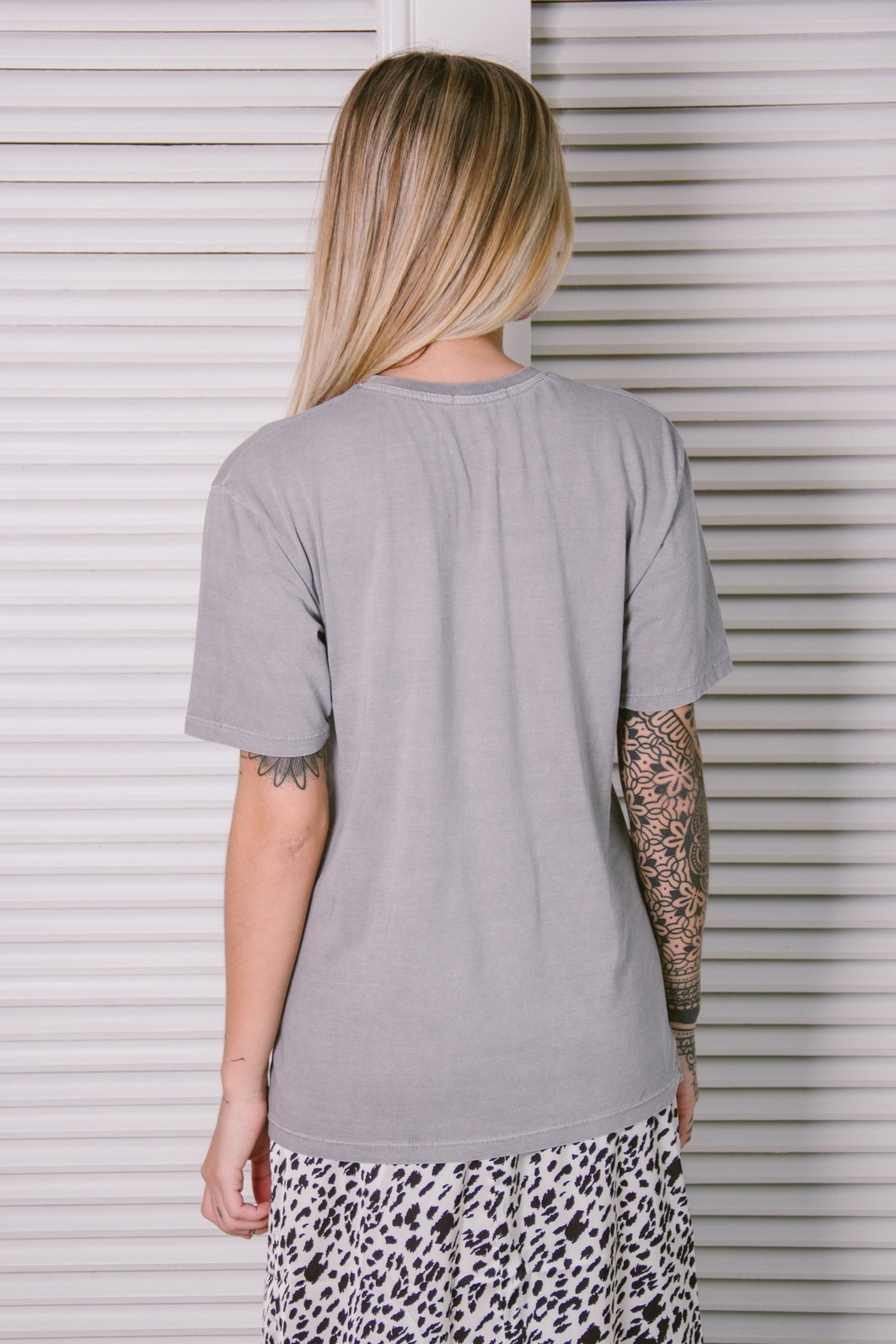 T-SHIRT BOYFRIEND CINZA SHADOW T-SHIRT BOYFRIEND CINZA SHADOW