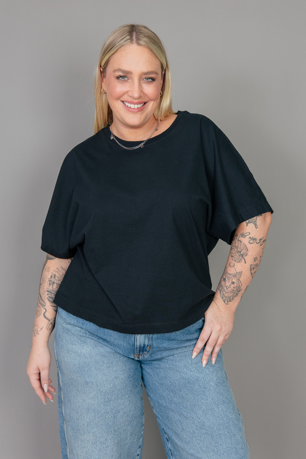 CAMISETA T-SHIRT FULLFIT PRETA BÁSICA CAMISETA T-SHIRT FULLFIT PRETA BÁSICA