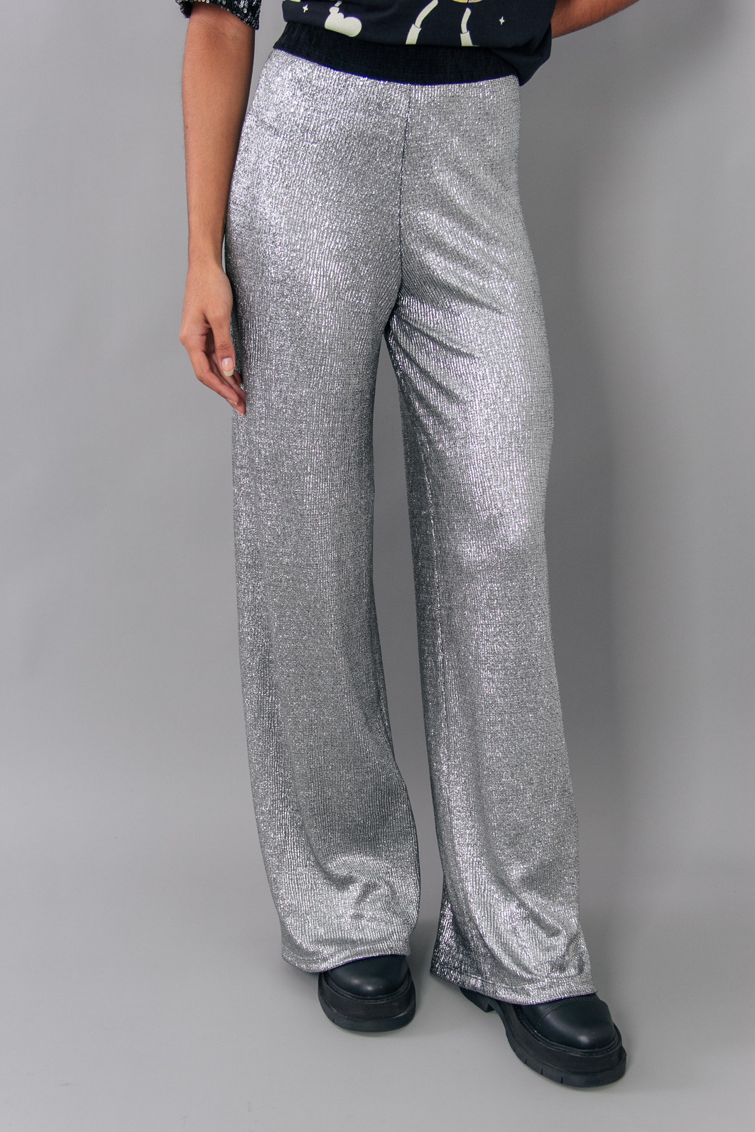 CALÇA PANTALONA COM ELÁSTICO MALHA PRATA CALÇA PANTALONA COM ELÁSTICO MALHA PRATA