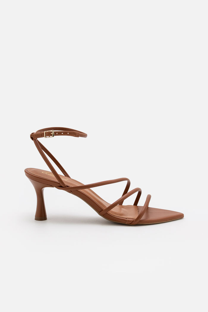 Sandália com Tiras Finas e Salto Taça Caramelo