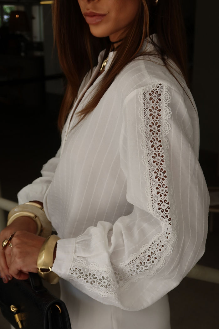 Camisa Renda Bordada 2 Cores