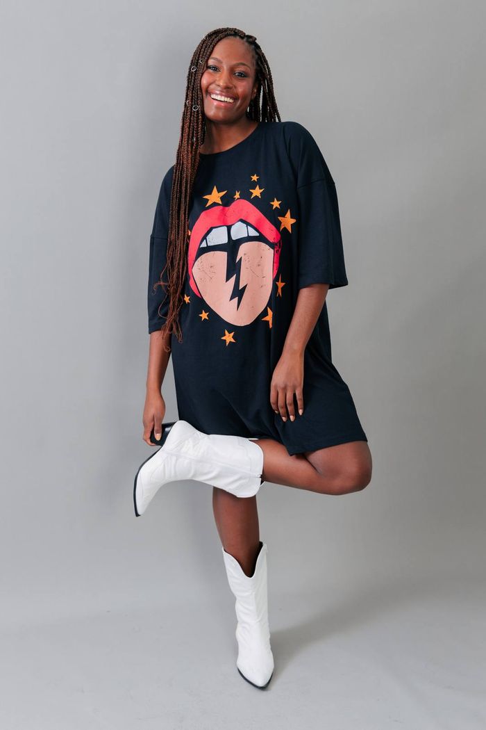 CAMISETÃO DRESS PRETO MOUTH