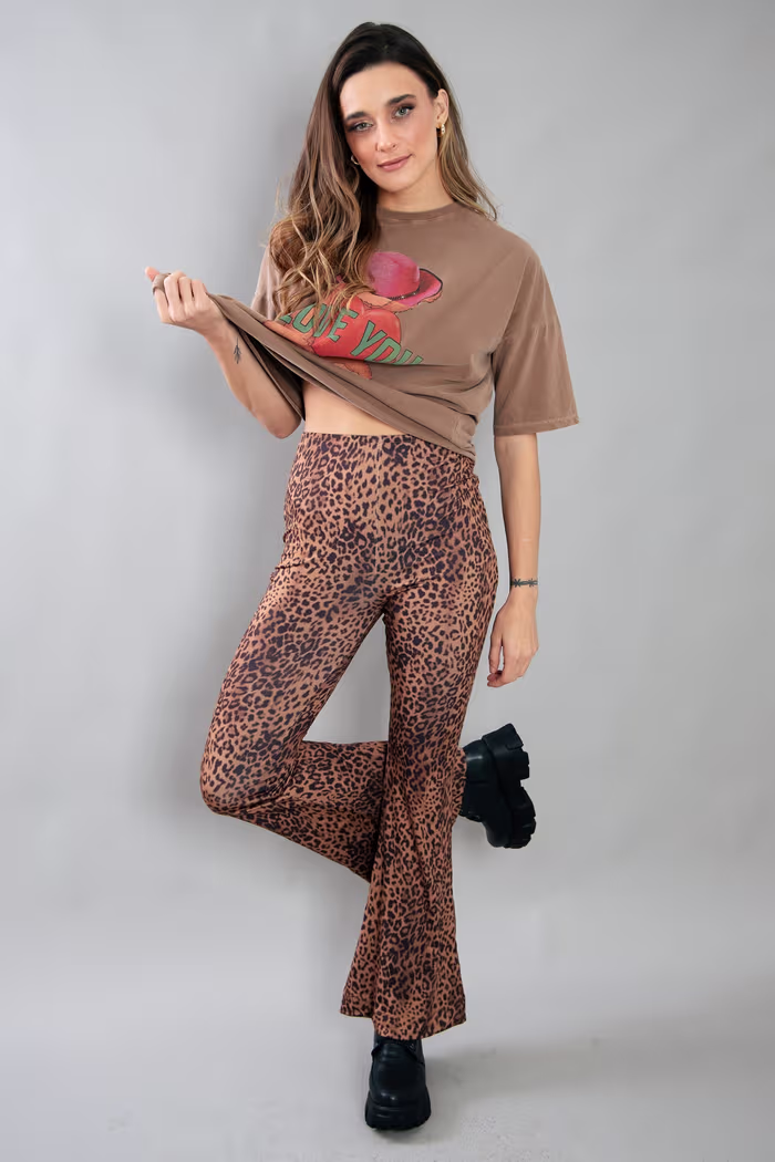 CALÇA FLARE ESTAMPADA ONÇA