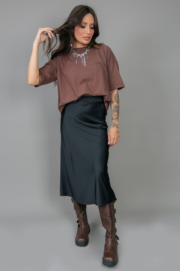 SAIA MIDI DE CETIM SEM FORRO PRETA