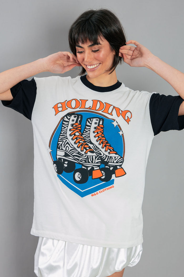 CAMISETA T-SHIRT VINTAGE OFF WHITE COM MANGAS PRETA HOLDING