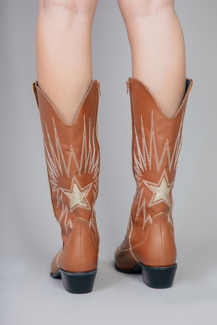 BOTA WESTERN BORDADA SPARKLE CARAMELO