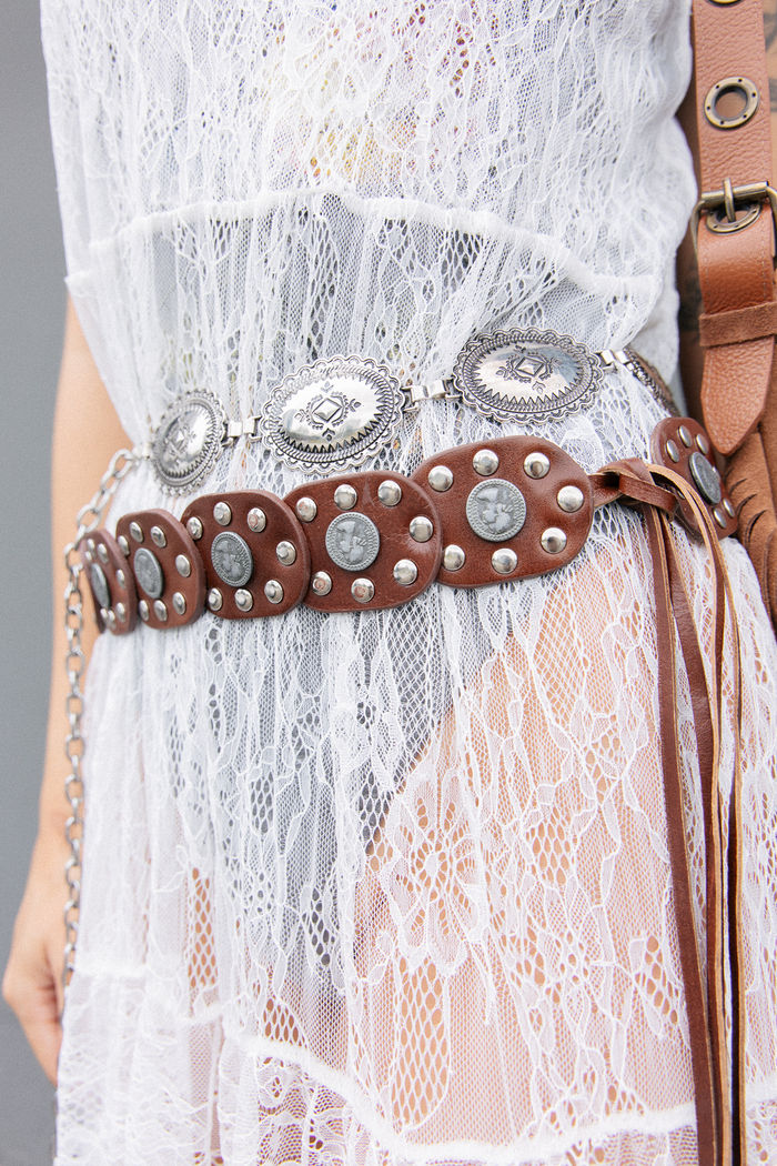 CINTO COURO BOHO COM AMARRAÇÃO TABACO