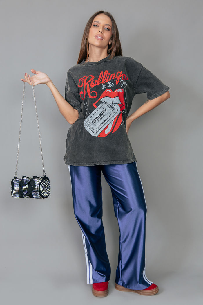 BOLSA CLUTCH PRETA COM TACHAS