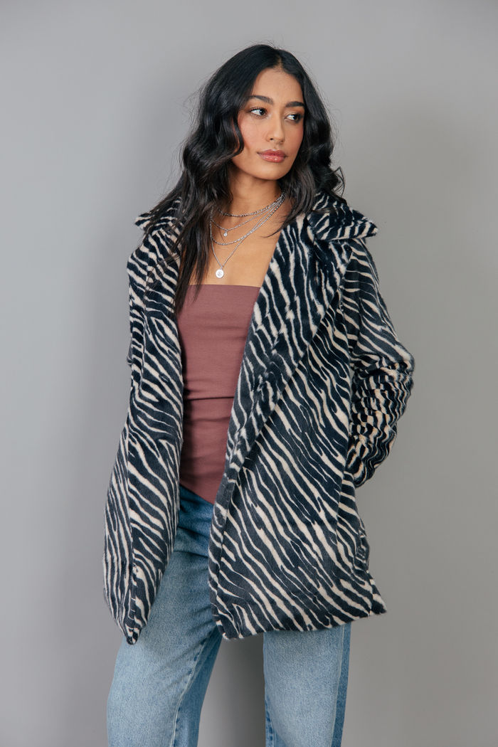 CASACO DE PELÚCIA ZEBRA