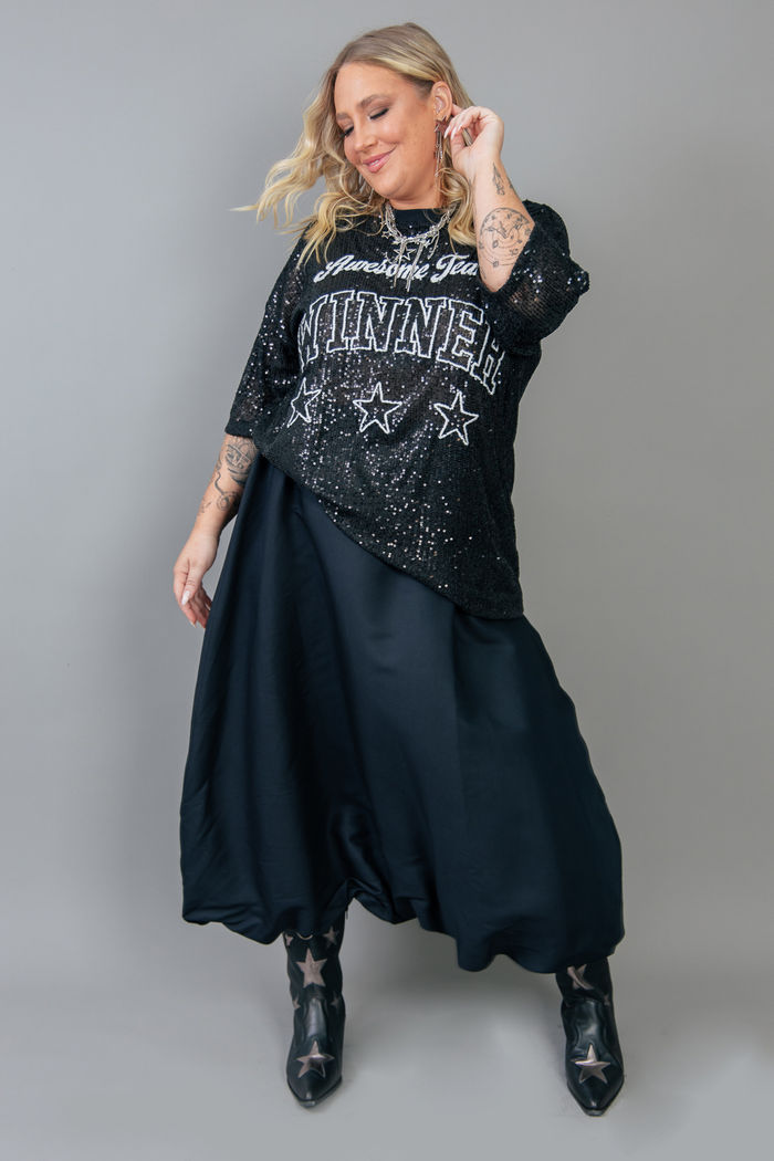 SAIA LONGA BALONÊ PRETA