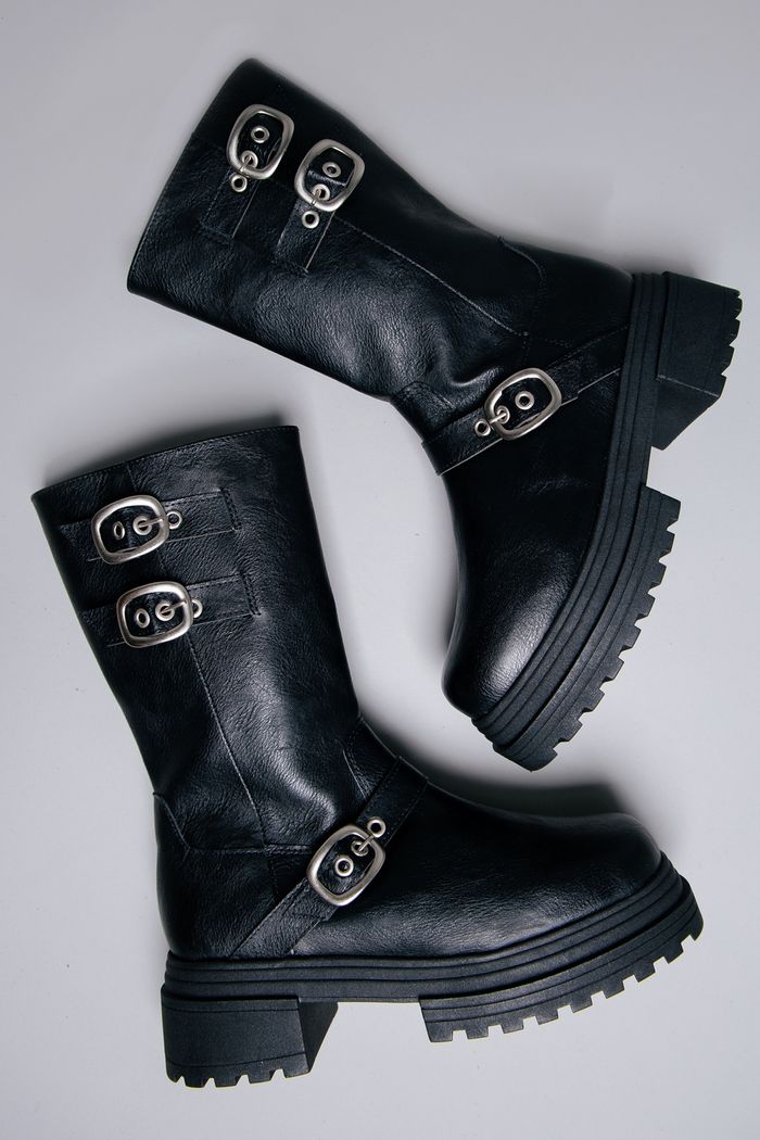 BOTA BIKER CANO MÉDIO PRETO COM FIVELAS