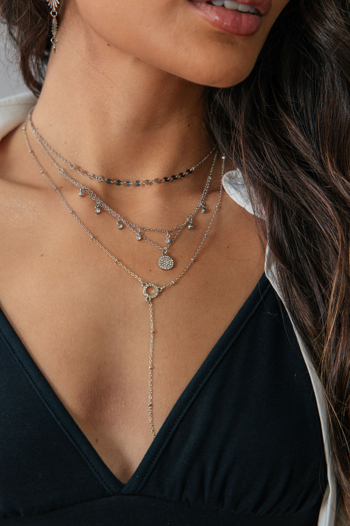 COLAR CORRENTES ALONGADO