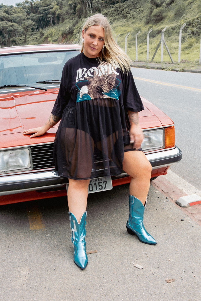 VESTIDO CAMISETÃO PRETO COM TULE  IRONIC