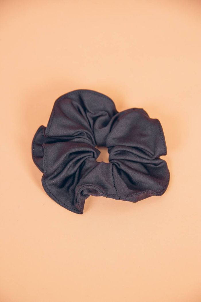 SCRUNCHIE BASIC PRETO