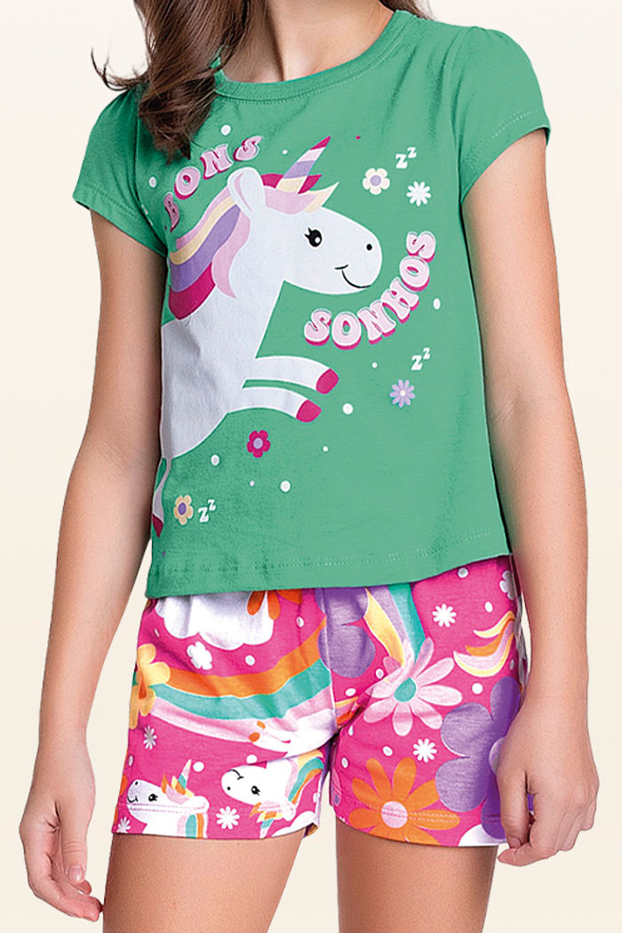 Conjunto pijama blusa e short unicórnio