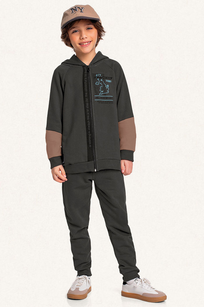 Conjunto jaqueta com capuz e calça em moletom recortes