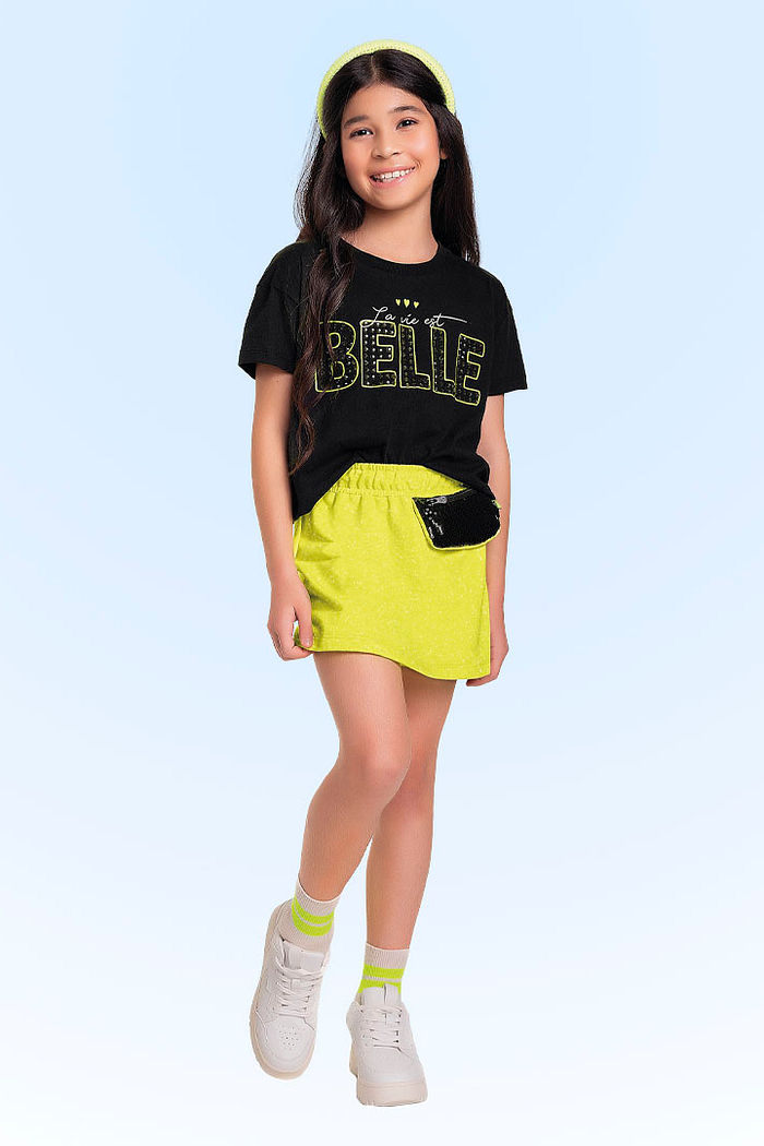 Conjunto blusa em meia malha e short-saia em moletinho molinê