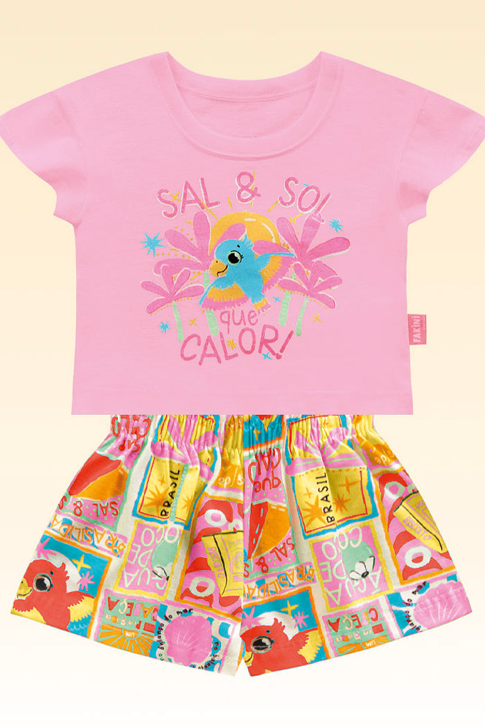 Conjunto blusa e short em meia malha tropical