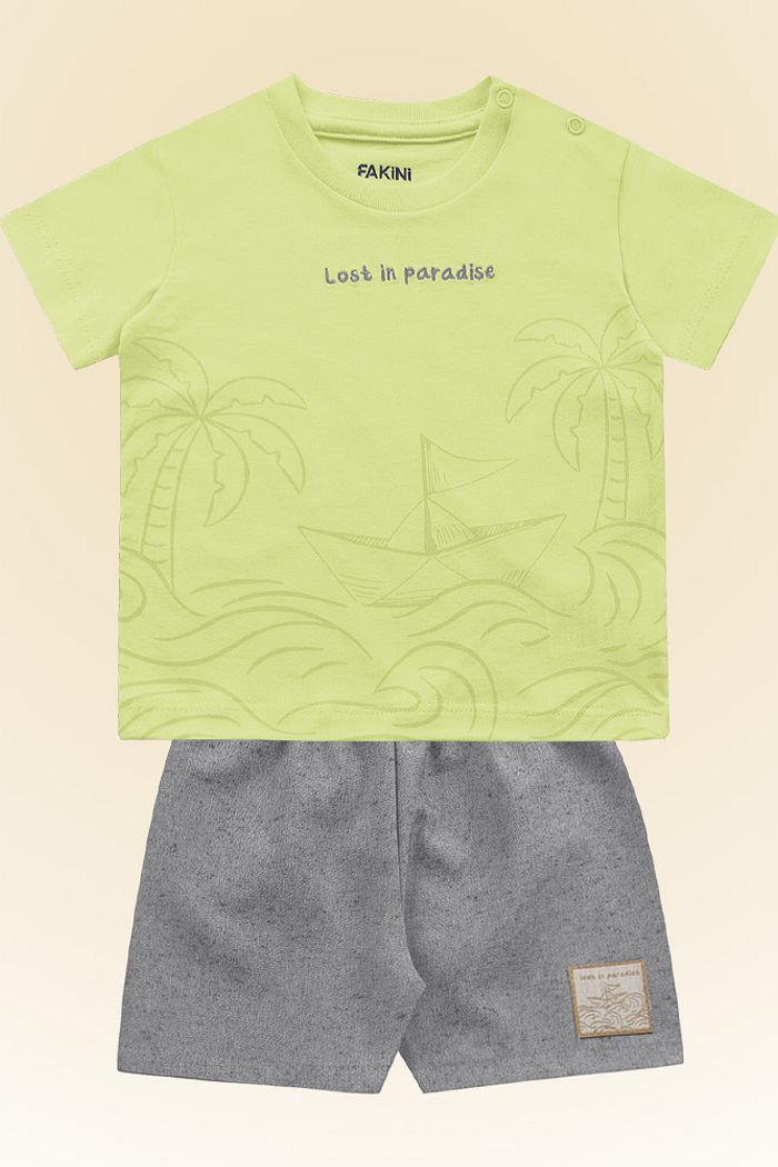 Conjunto camiseta em meia malha e bermuda em tecido eco chambray