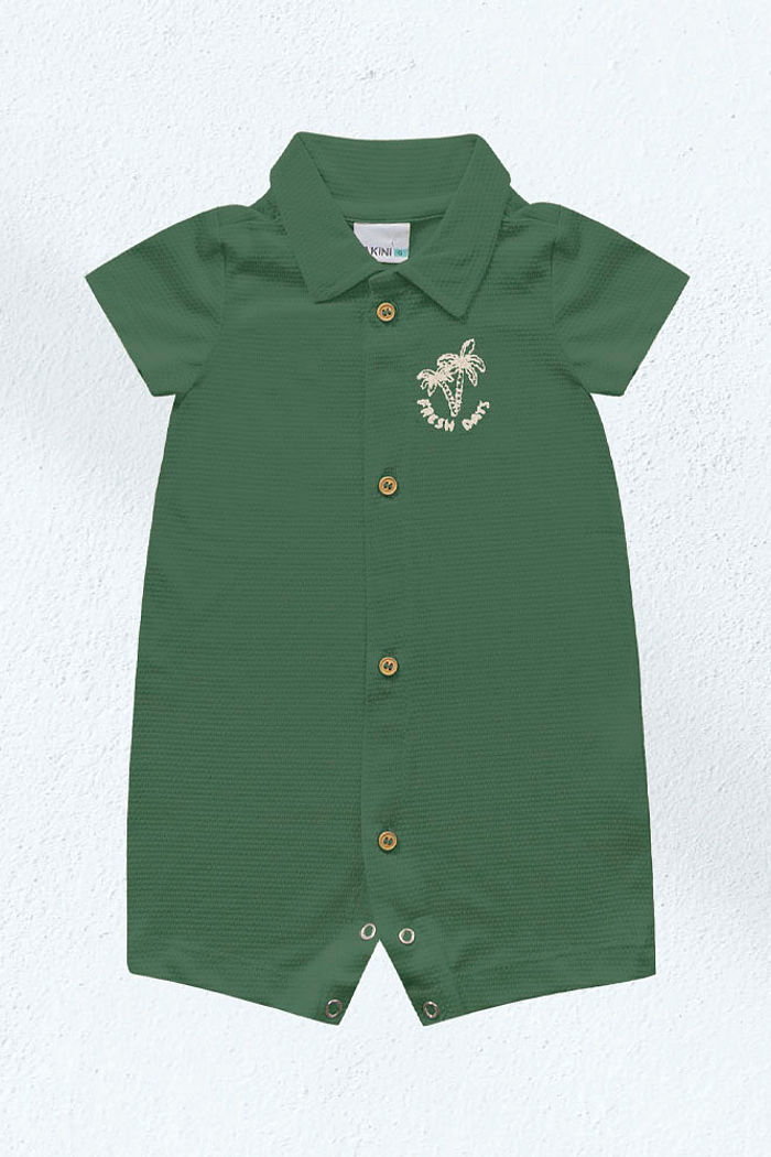 Macacão com botão de pressão em malha favo