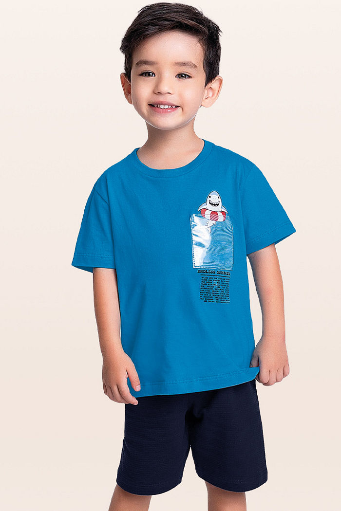 Conjunto camiseta e bermuda tubarão