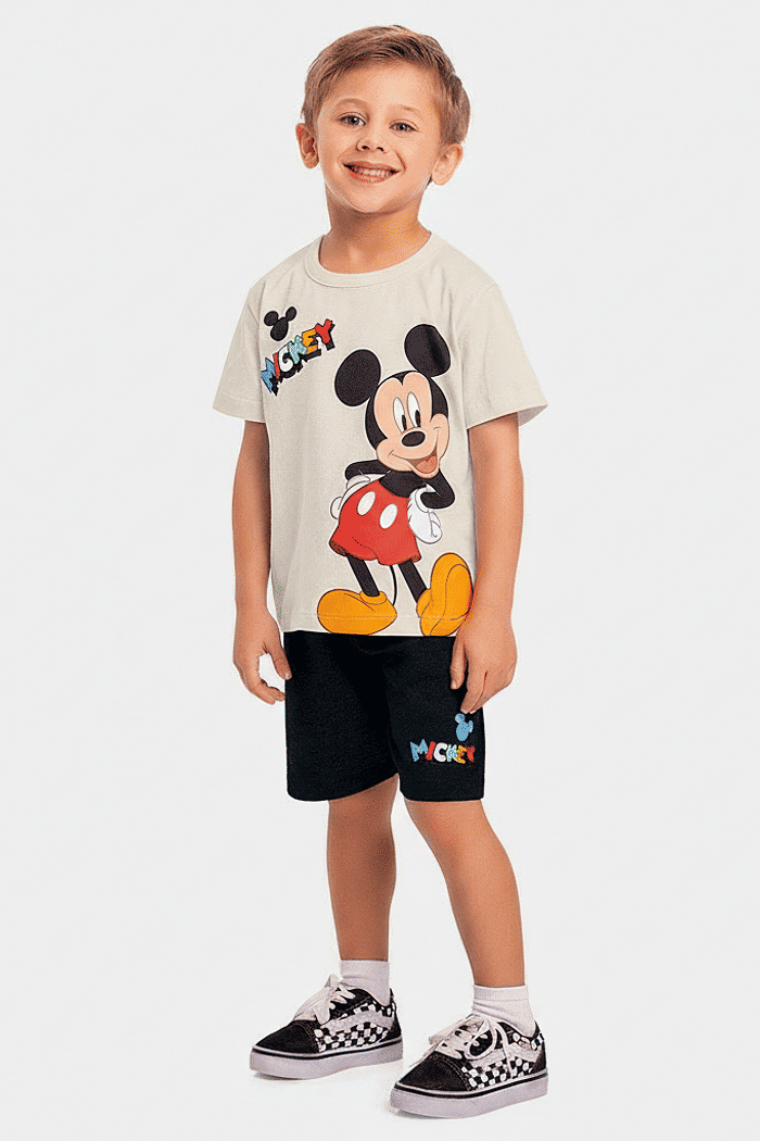 Conjunto camiseta e bermuda Mickey