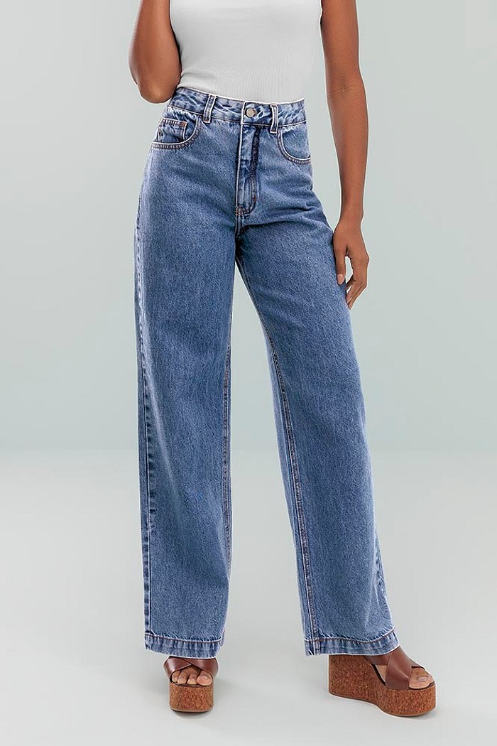 Calca wide leg em jeans