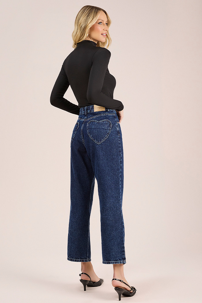 Calça reta coração em jeans