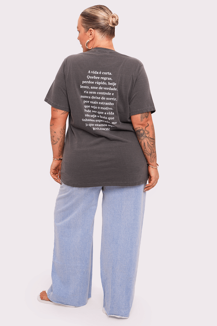 t-shirt a vida é curta mundo lolita