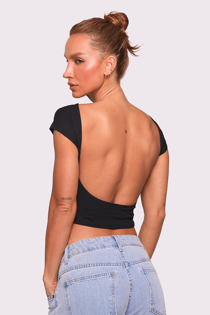 blusa preta open back mundo lolita
