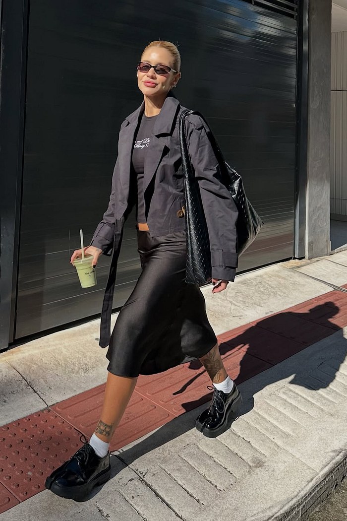 saia midi preta anahí mundo lolita