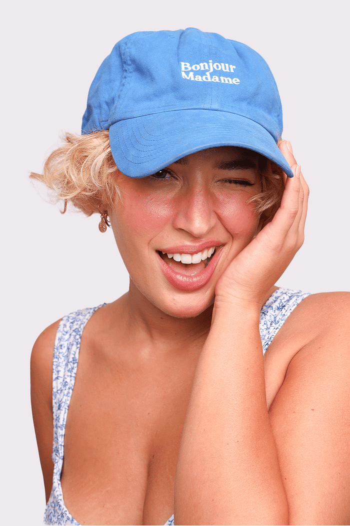 boné bonjour mundo lolita