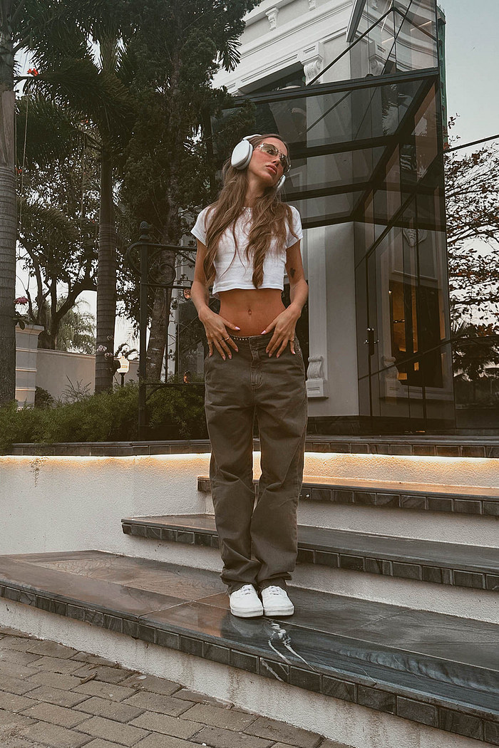 calça jeans reta garden mundo lolita