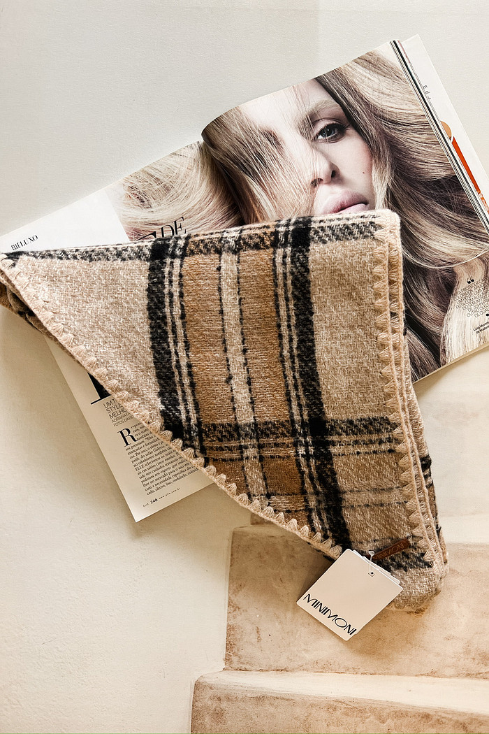 Cachecol Cashmere Triangular – Mini Moni