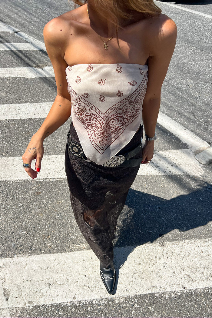 Saia Longa de Renda Preta - Mini Moni