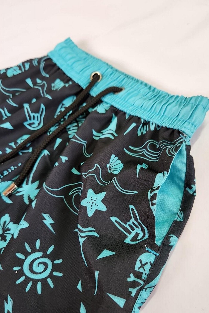 Short Infantil Tactel de banho com ajuste na cintura e proteção UV 50+ Preto Praia e Sol