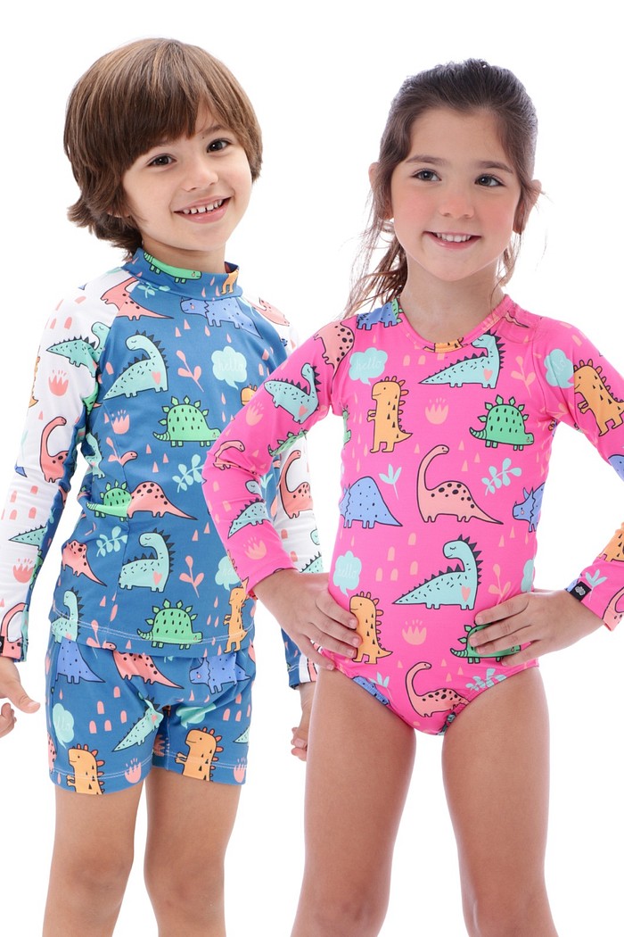 Kit Dinossauros Menino e Menina Proteção UV50+ Camiseta e Sunga e Maiô