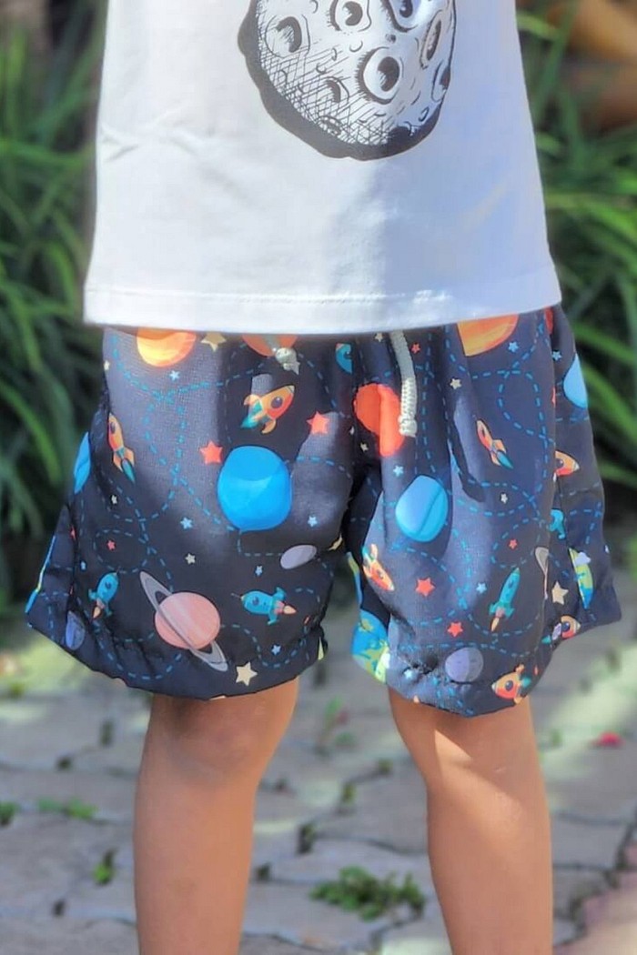 Short Infantil Tactel de banho com ajuste na cintura e proteção UV 50+ Preto Universo