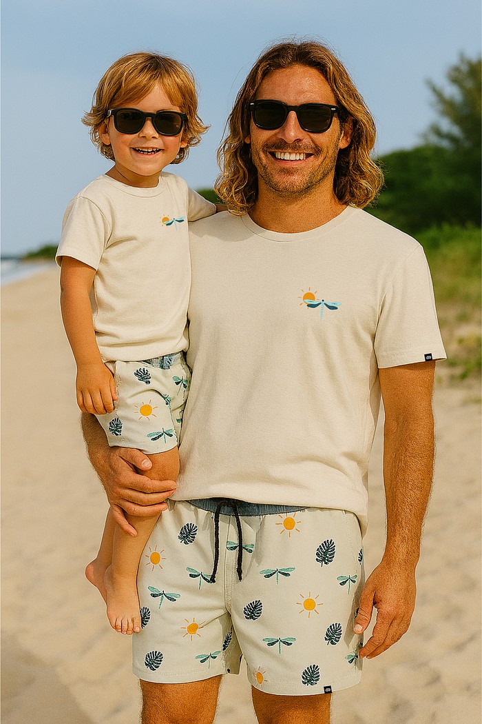 Camiseta Infantil Manga Curta Off White Libélula