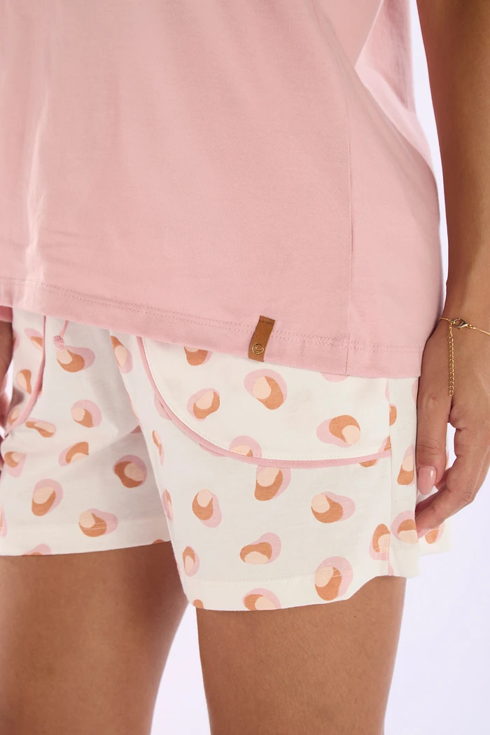 PIJAMA REGATA EM MEIA MALHA COM SHORTS EM MALHA ROTATIVA FEMININO 