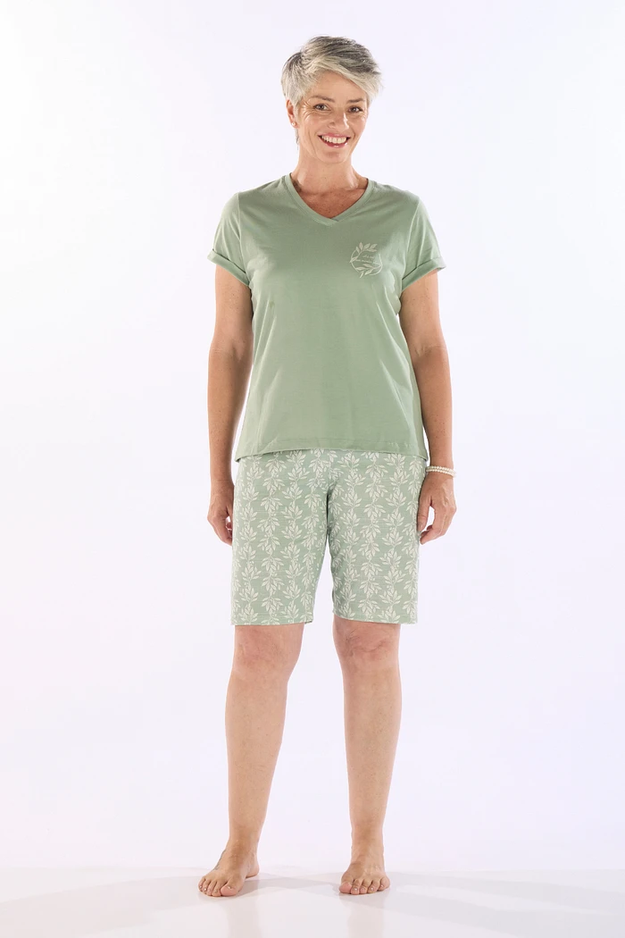 PIJAMA MEIA MANGA EM MEIA MALHA COM BERMUDA EM MALHA ROTATIVA FEMININO 